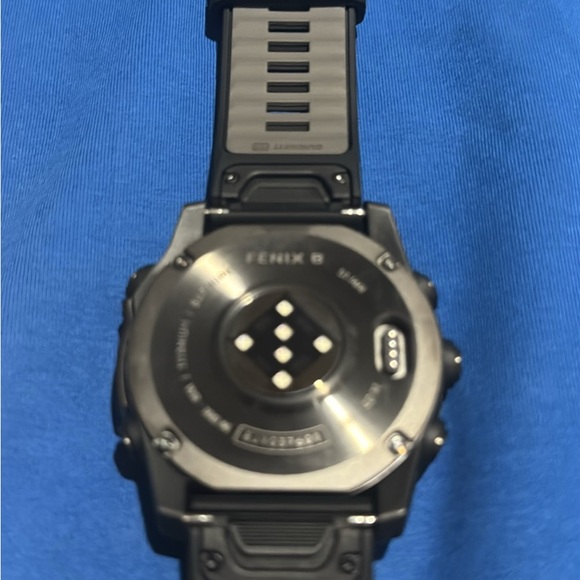 Garmin Fenix 8 GPS Watch with Black Strap - Picture 2 of 3
